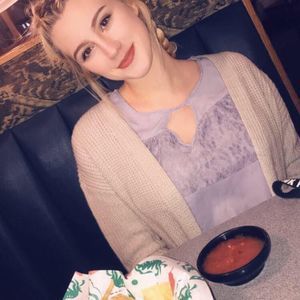 Meet your Posher, Maddie